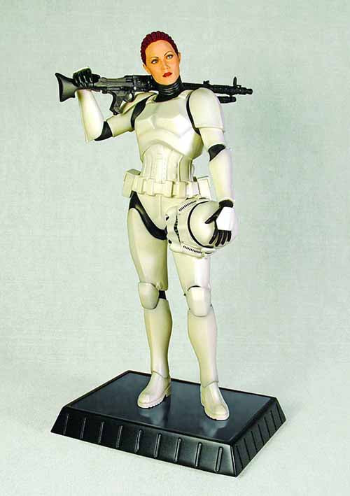 Star Wars Female Stormtrooper Statue -- Gentle Giant --0