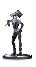 Batman Black & White Harley Quinn Statue By Bermejo -- DC Comics --0