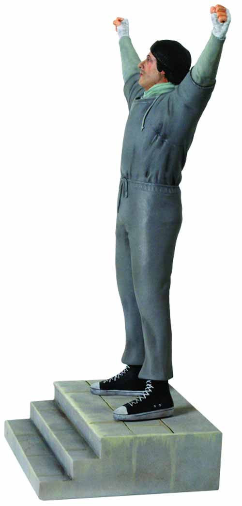 Rocky In Sweats 1/6 Scale Statue --0