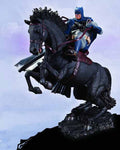 Batman Dark Knight Returns Call To Arms Statue --0