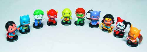 DC Heroes Little Mates 16-Piece Figurine Ds --0