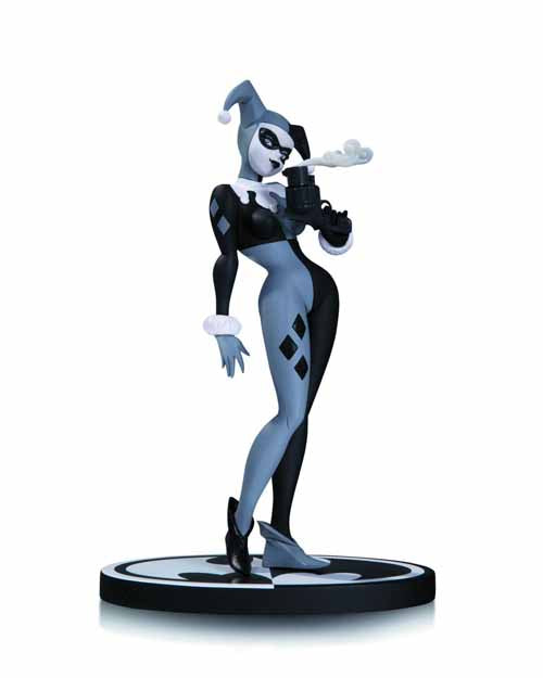 Batman Black & White Harley Quinn Statue -- Dark Knight --0
