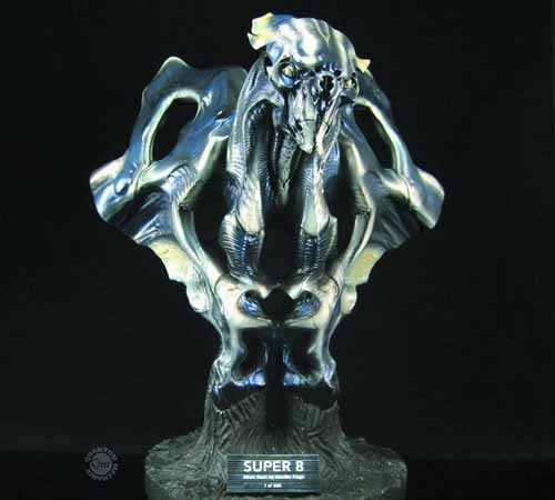 Super 8 Alien Limited Edition Bust -- J J Abrams QMx --0