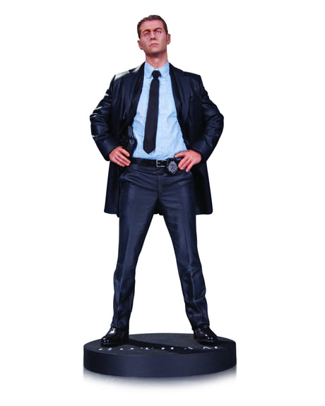 Gotham TV James Gordon Statue -- DC Comics --0
