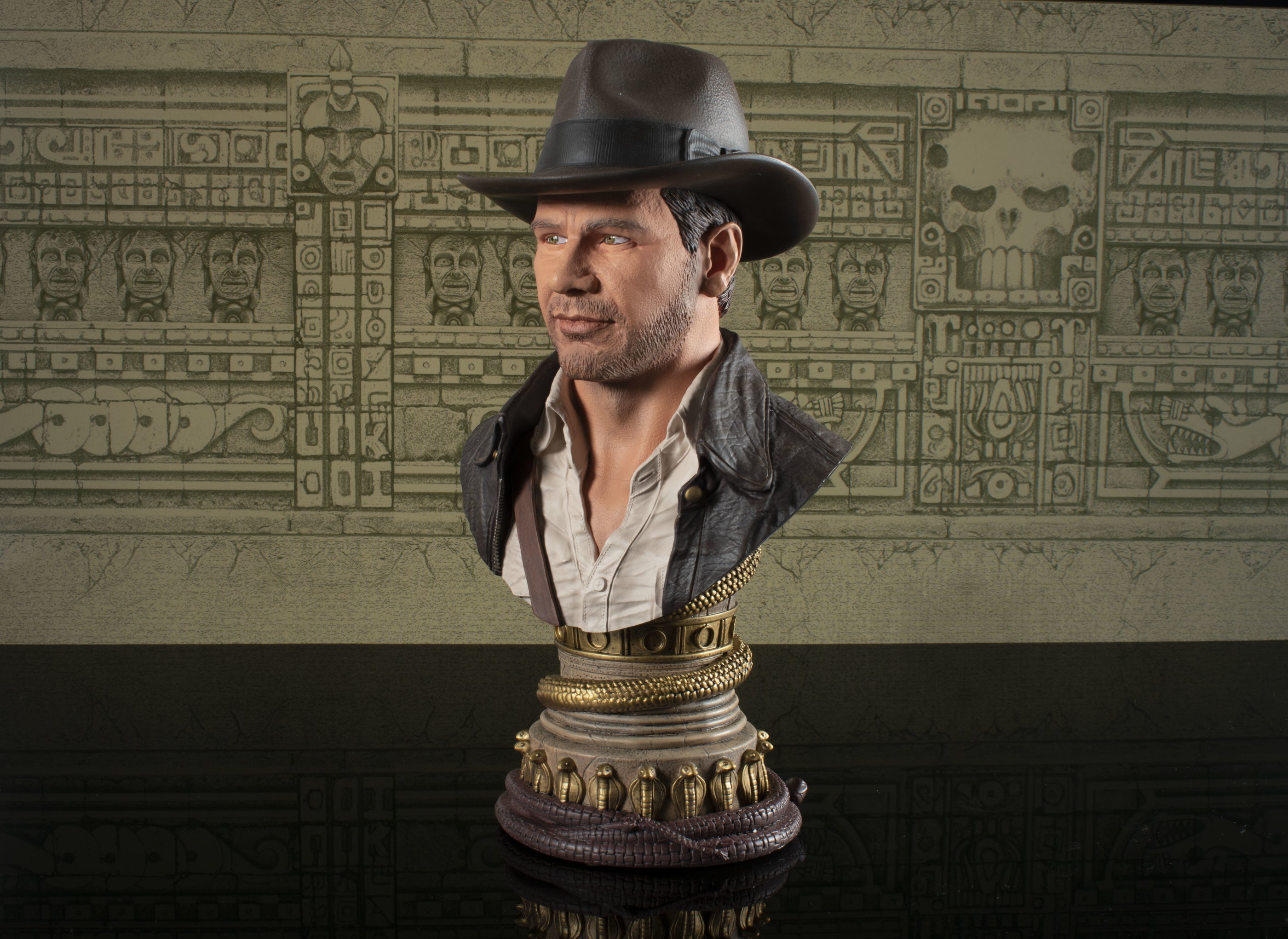 Indiana Jones Legends In 3D Indiana Jones 1/2 Scale Bust Diamond --2