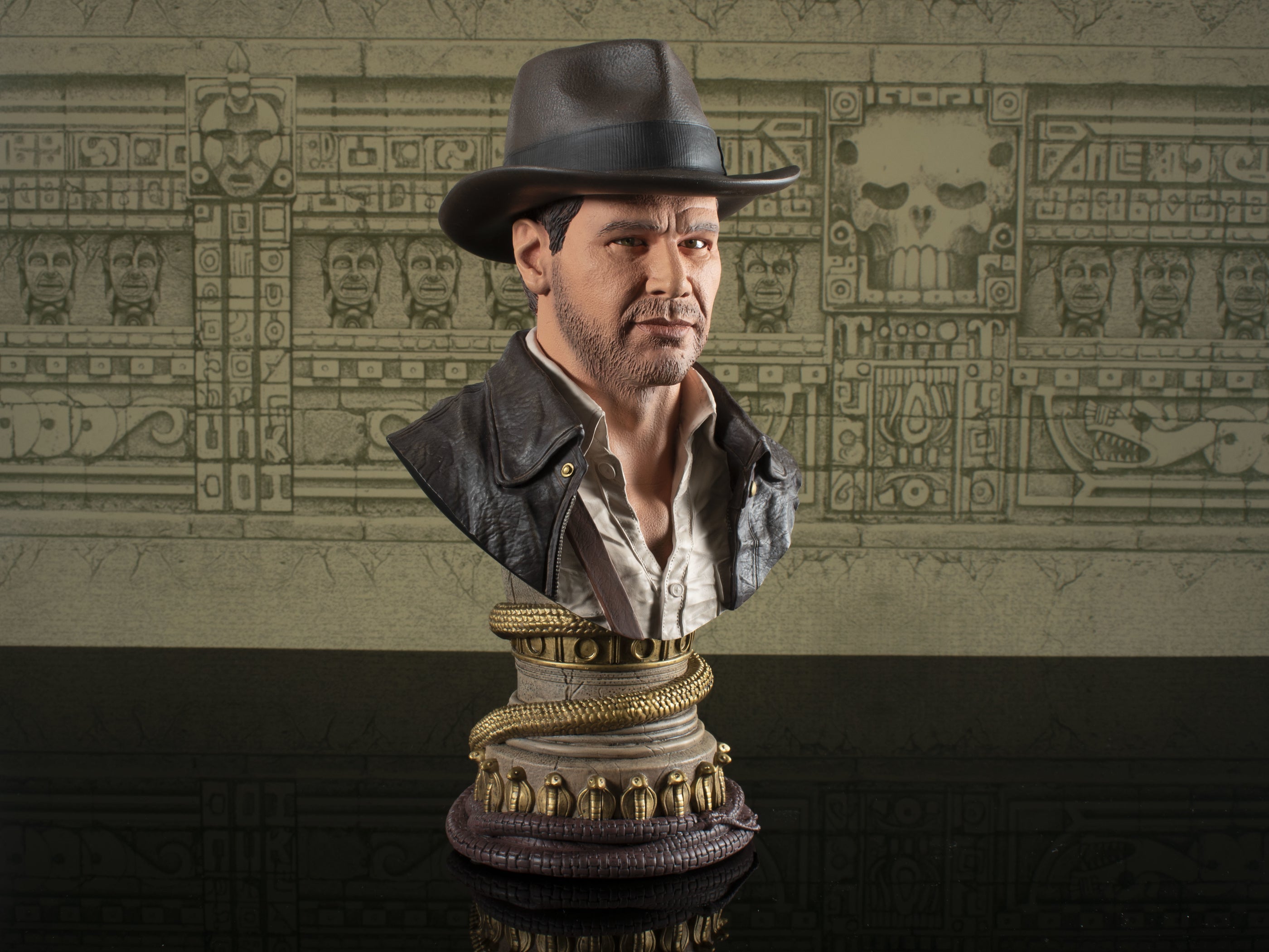 Indiana Jones Legends In 3D Indiana Jones 1/2 Scale Bust Diamond --3