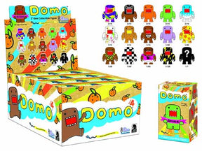 Domo Qee Series 4 Mystery Display Case --0