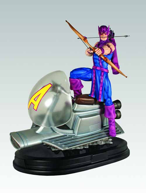 Gentle Giant Hawkeye On Sky-Cycle Statue Gentle Giant --0