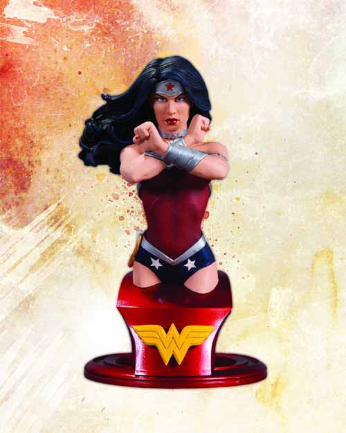 DC Comics Super Heroes Wonder Woman Bust --0