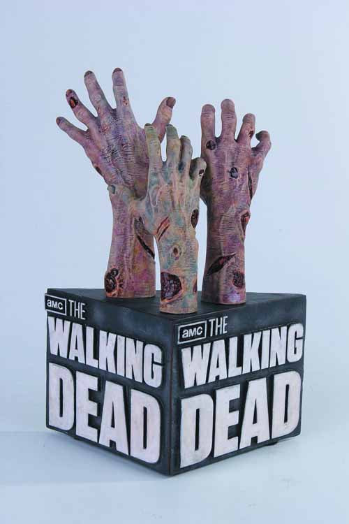 Walking Dead TV Bookend -- Robert Kirkman Gentle Giant --0