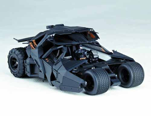 Sci-Fi Revoltech #043 Dark Knight Rises Tumbler Vehicle --0
