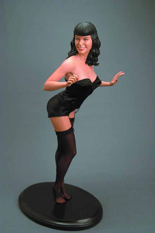 Bettie Page 1/4 Scale Statue --0