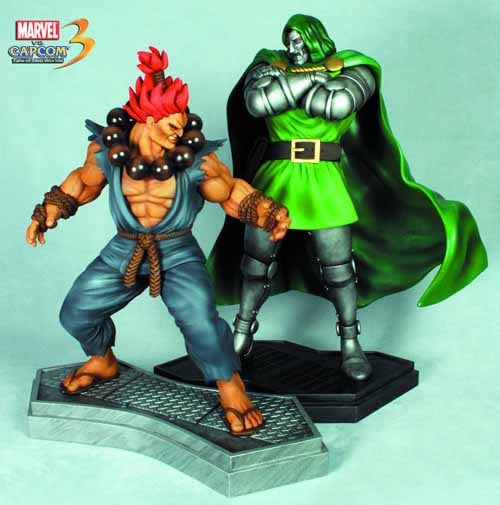 Dr Doom Vs Akuma 1/4 Scale Statue Set --0