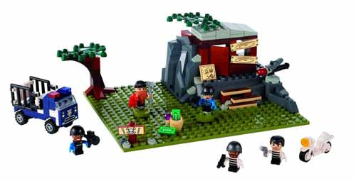 Kre-O Cityville Bandit Hideout Set --0