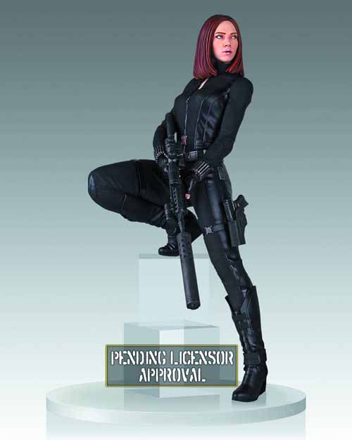 Gentle Giant Black Widow 1/4 Scale Statue -- Avengers --0