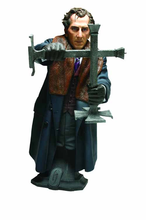 Hammer Peter Cushing Van Helsing Mini Bust --0