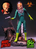 Mars Attacks Statue --0