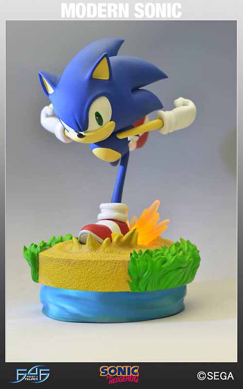 Sonic The Hedgehog Modern Sonic Statue --0